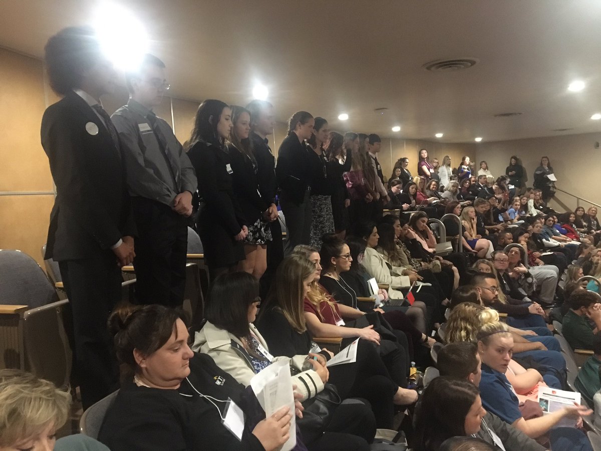 TheRedMtnWay's tweet image. Red Mountain students honored by the Arizona State Senate. So proud of each of these inspirational students #TheRedMtnWay