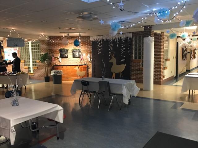 cvhs_nahs's tweet photo. Thank you for everyone who came out to the Winter Wonderland Dance! It was a huge success, and rumor has it, there will be one next year. https://t.co/sv9KYDlH7Q