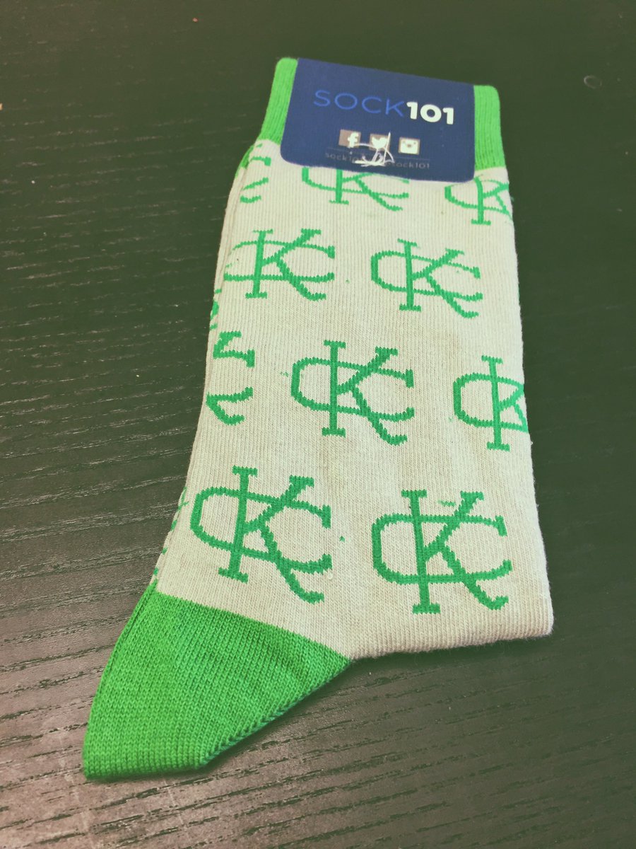 Pizza w/ Provost <a href="/JGDuesing/">Jason G. Duesing</a> is 3/7. We're calling for a "Green Out" &amp; whoever wears the most green wins these socks. mbts.edu/pizza17