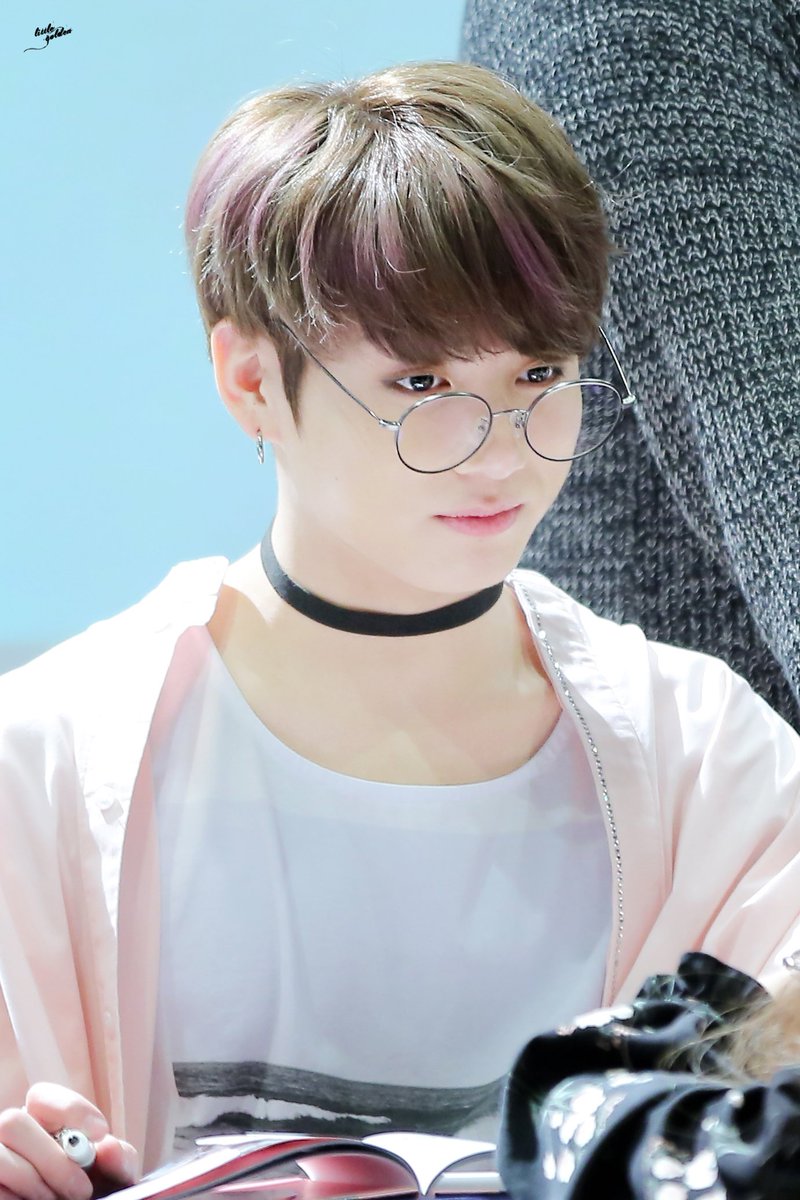 Little Golden on Twitter: "170223 알라딘 팬싸 4P upload!!~ #정국 #JK #노츄 #방탄