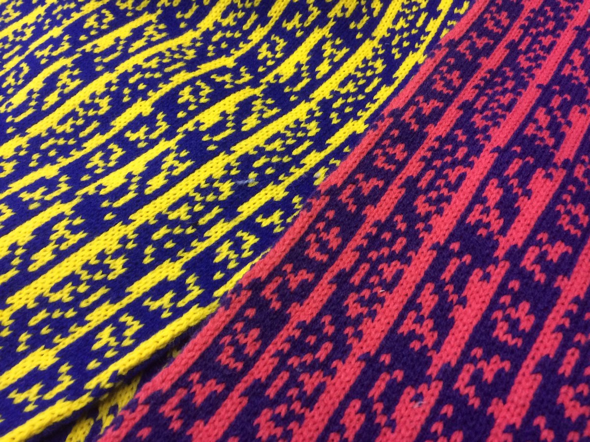videosmithery's tweet photo. Herbert Read #binaryScarf - yellow/blue and pink/purple colour ways https://t.co/gZeEfG7tIa