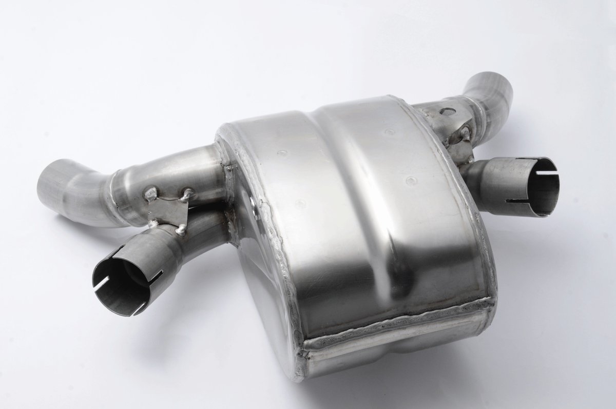 Check out our full stainless steel collector unit for the Honda GL1500 J-K Goldwing which will also fit with the original pipe work.