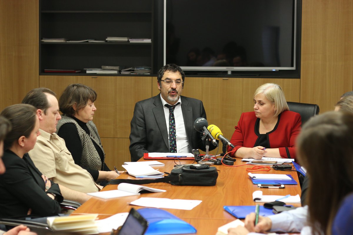 bledicuci's tweet photo. Sot me Ministren Ekonomi takuam një grup gazetarësh nga vendet e BE.Biseduam për luftën ndaj korrupsionit, reformën në drejtësi e ekonominë. https://t.co/eHHf43CrE1