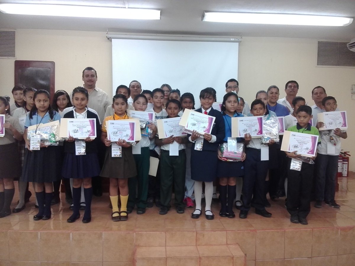 INE_TABASCO's tweet photo. #FotodelRecuerdo de la Rendición de Cuentas del 10o @ParlamentoNinos Dtto. 06 # del INE_TABASCO https://t.co/P6R4kLw6Or
