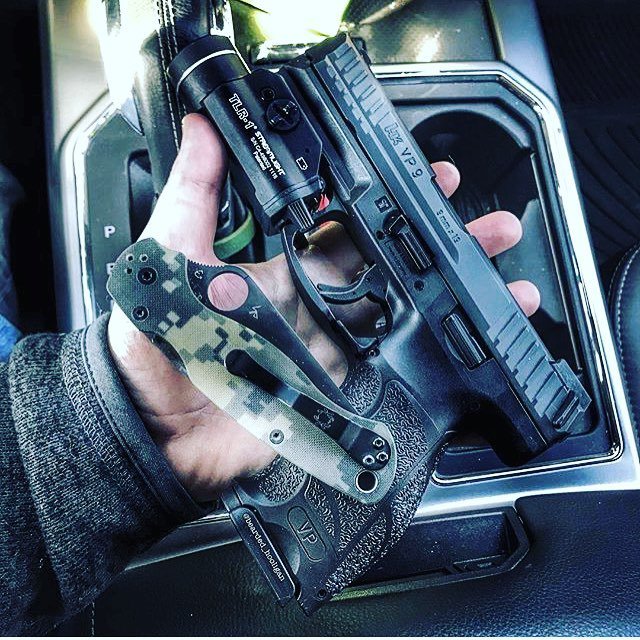 2a4Llfe's tweet photo. Now we are talkin'. What's your concealed  choice? 
#repost @bearded__hooligan 
#Vp9 #concealedcarry #2ndamendment … https://t.co/PuRKzAKkoU