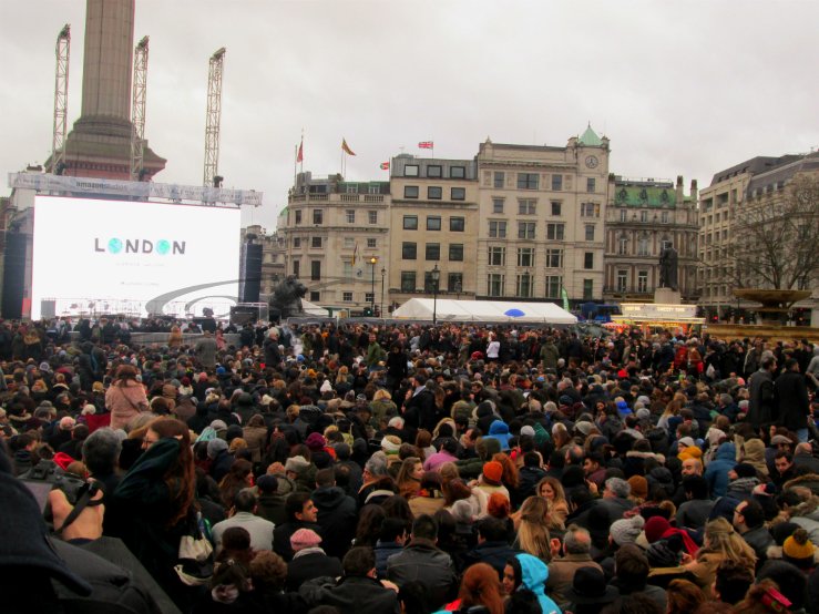 fkhanam1's tweet photo. Lucky #Londoners invited to free screening of #Oscar-winning film, #TheSalesman : despite how v, v, v, cold, thousands of people attended) https://t.co/KU1znC0oZ2