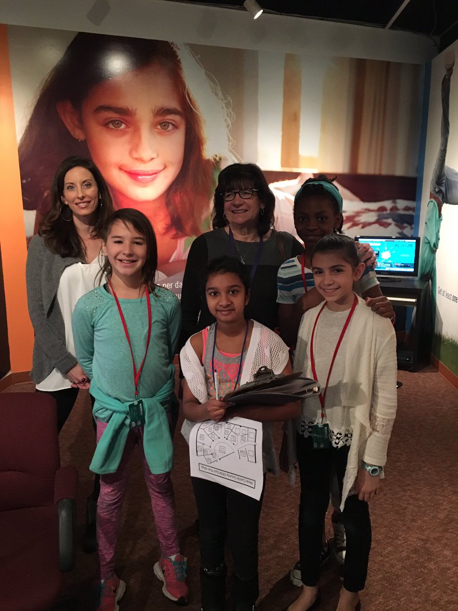 CurtisB209's tweet image. We appreciate Mrs. Ennis stopping by Biztown today to support our 5th graders! #learningonthego @CookeCardinal