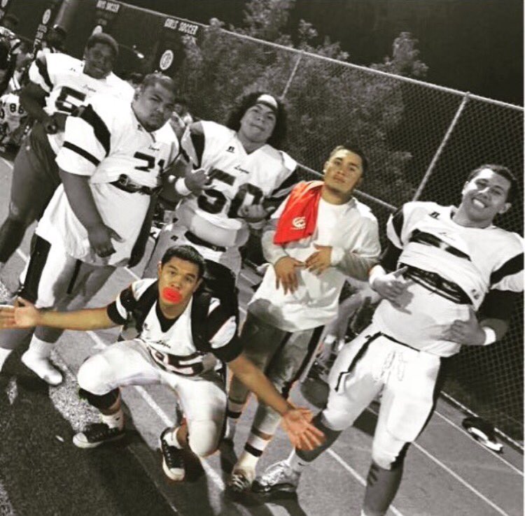 smoovyseni's tweet photo. Happy bday to my bro @LightEmUp_PAO ! After all u went thru this past year, ur one of the strongest people I knowπ― Much β€οΈ#ZayEra #juneworld https://t.co/SndbOB3buj