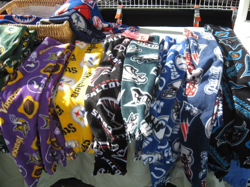 Sylviaballen's tweet photo. Happy to report #Colecraft will be at the #WaretownWineFestival on April 22 & 23. Have you seen their amazing soy candles & #NFL stuff? https://t.co/EtKlNTiRZZ