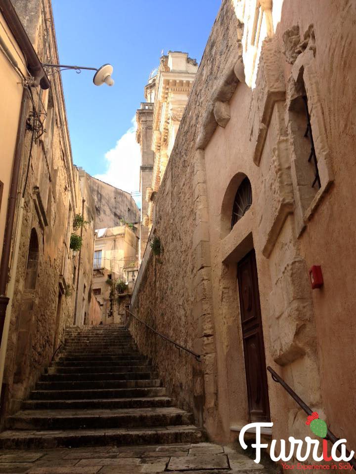 #Furrìa #experience #Sicily #RagusaIbla #tour #IlCommissarioMontalbano #UNESCO ---> furria.it/listings/ragus…