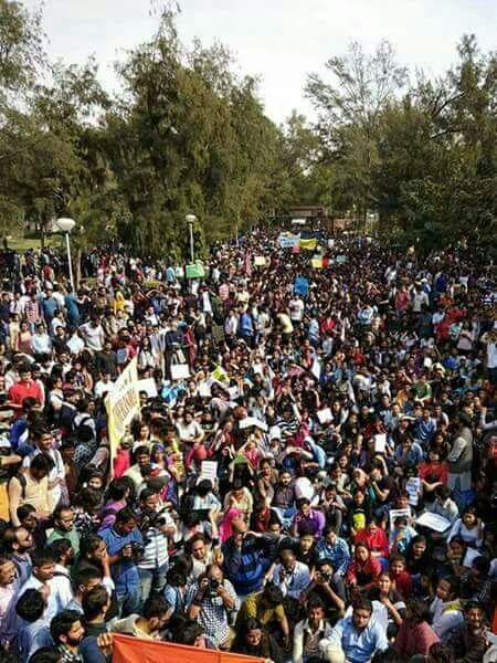 fightbackdu's tweet photo. Thousand of students march against ABVP's hooliganism.
#StudentsAgainstABVP
#BanAbvpOnCampus
#FightBackDU https://t.co/1NV5ViAn6R