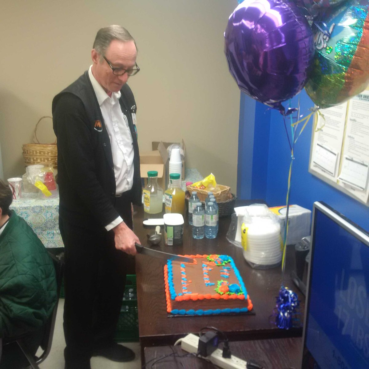 ZehrsHiway's tweet photo. Happy retirement Michael #eattogether https://t.co/x4FR6ln7f0