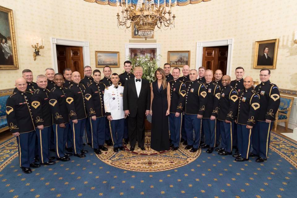 GemMar333's tweet image. @POTUS @FLOTUS Honoring True Heroes❤️🇺🇸

#GodBlessAmerica 🇺🇸
#GodBlessOurMilitary🇺🇸

#WinnerIsDJT