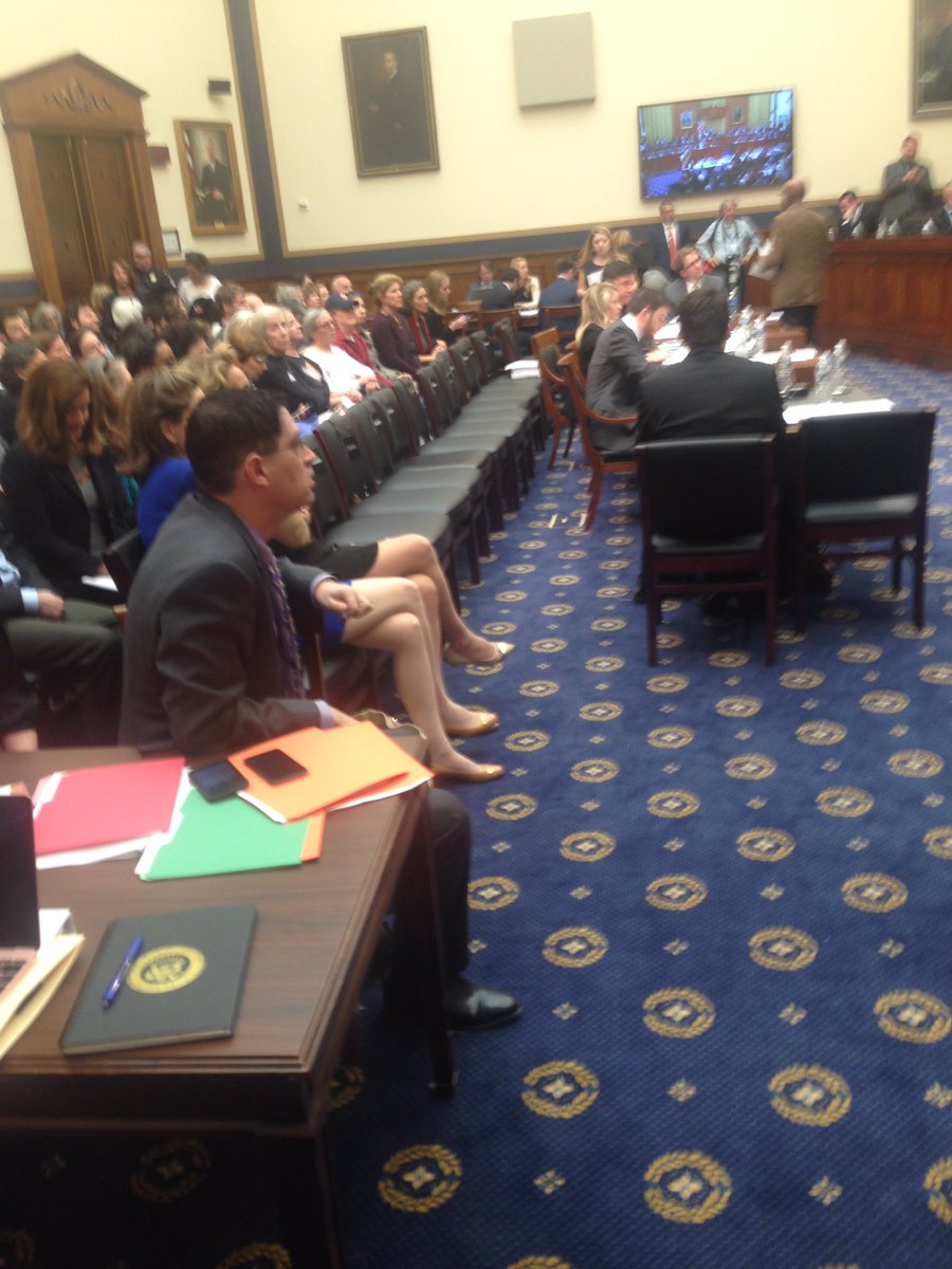 Why are the people who are waiting in the hallways not allowed to hear <a href="/HouseJudiciary/">House Judiciary Dems</a> hearing on #ResolutionofInquiry?