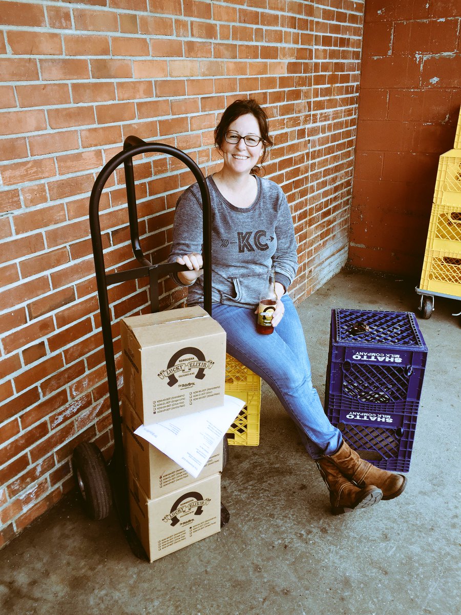 BrewkeryKc's tweet photo. Waiting for receiving to come back from lunch @henhousemarket. Thank God I have a #LuckyElixir to drink while I wait! #kombucha #madeinkc https://t.co/tY1DbfFE2J