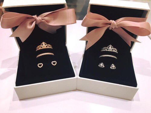 glowsys's tweet photo. i really want a pandora ring 💍🎀 https://t.co/fI9OxqFYrz