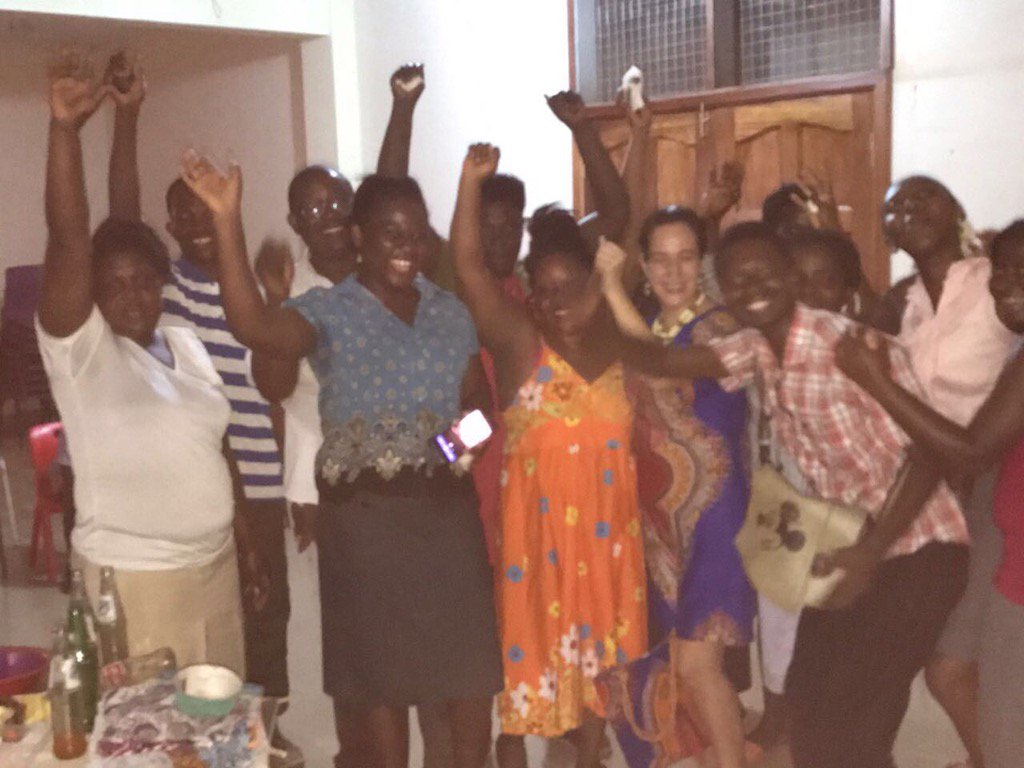 WmsAutism's tweet image. Teachers saying farewell to Rita for their 3-month developmental training