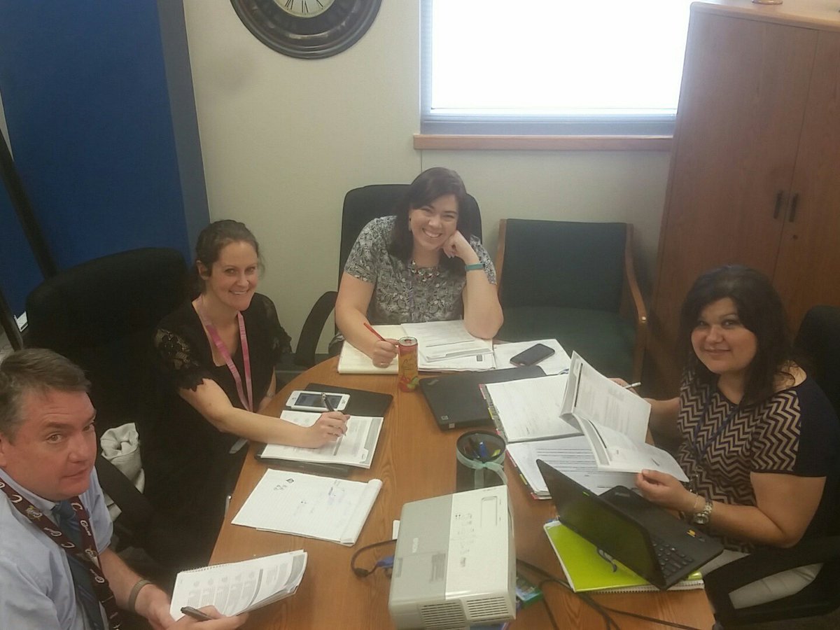 AprilLeppla's tweet photo. High Yield Strategies are the best! @JSeguinElem #whywisd https://t.co/aatnsNgaOY