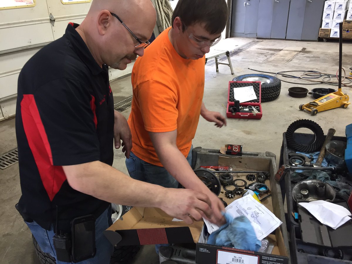 scareercenter's tweet photo. Auto Service learning the installation setup for rear differential gears.  Hands on learning at its best! https://t.co/7qheRLyxIN