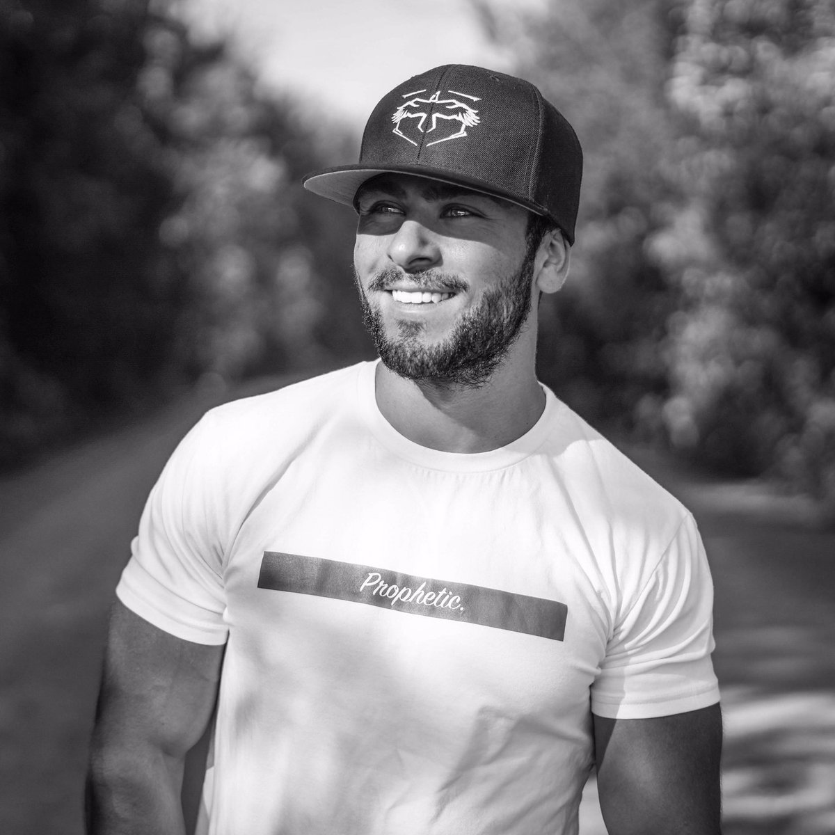 JoeyHOldAccount's tweet photo. Never lose your smile through the process. The power it holds and feeling it projects is unique in it's own. 😄 - @PropheticAthl https://t.co/RjpATYgJIP