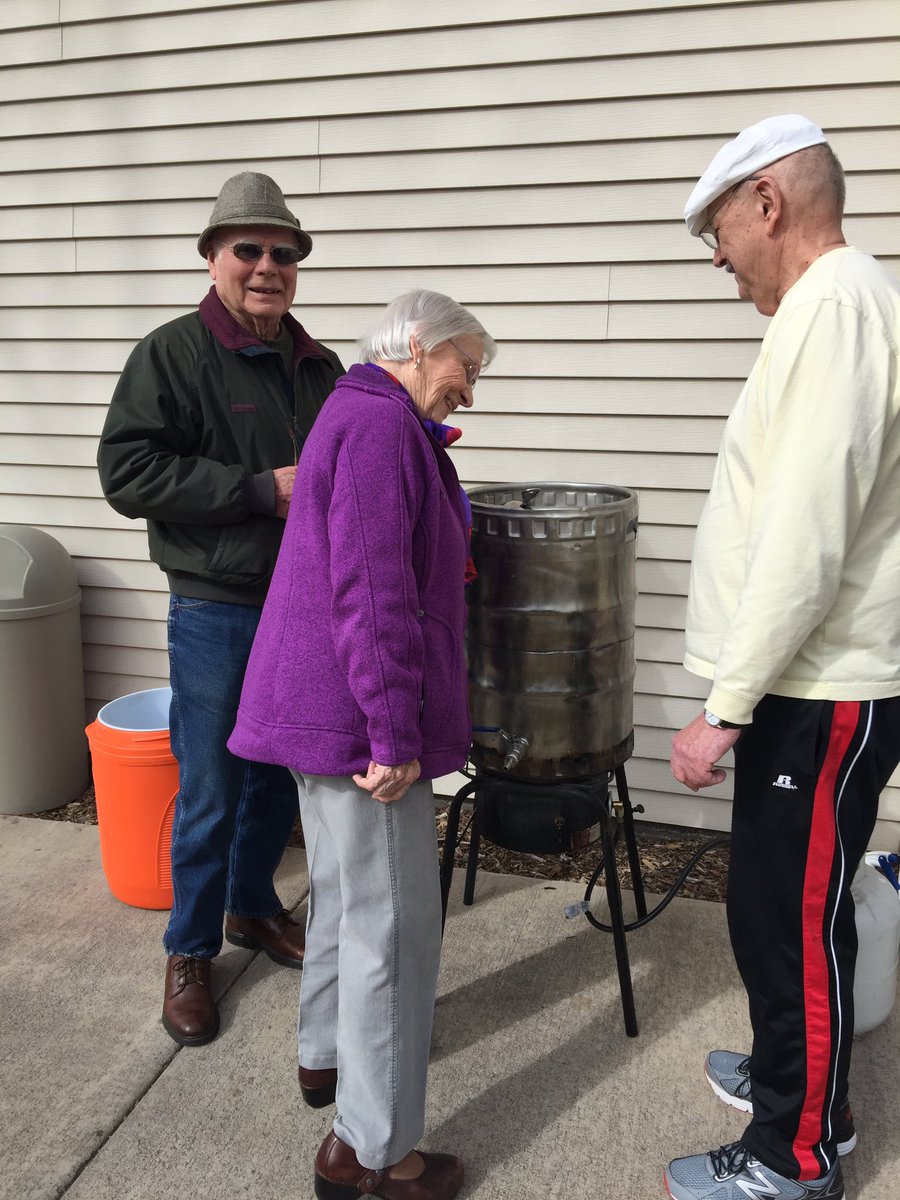 aspenridgeact's tweet photo. Beer brewing day @AspenridgeRet  making our award winning Hefeweisen Huffy Heffer. Very tasty! #frontierculture  #inbend #beer #homebrew https://t.co/ariViQSgGW