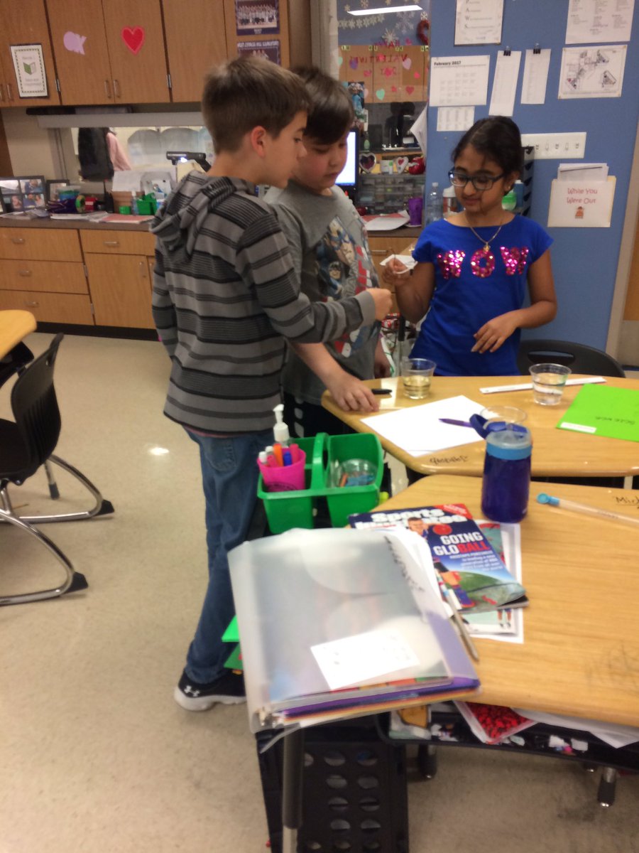 MrsGraham433's tweet photo. These #block2gators loved exploring their science fair topics during experiment day 1 yesterday #explorescience @principalwch https://t.co/jm1Y9LXksL