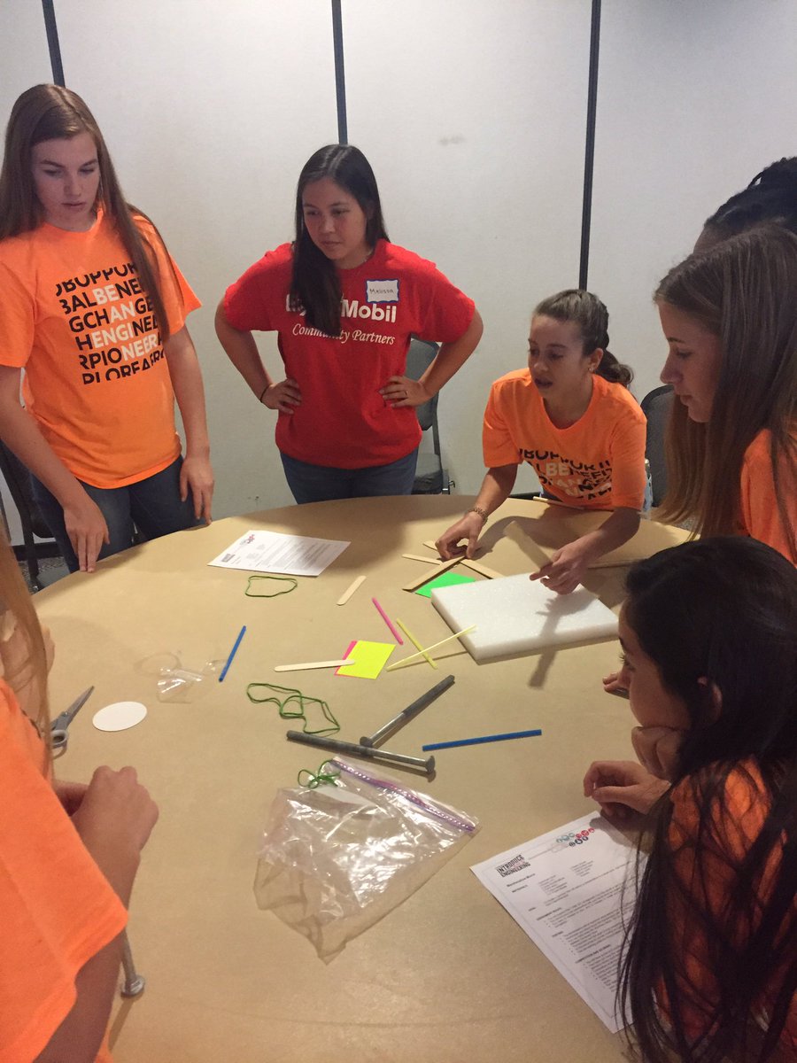 MsHarris_MJH's tweet photo. Designing Marshmallow Launchers https://t.co/JzNtkNVf6O