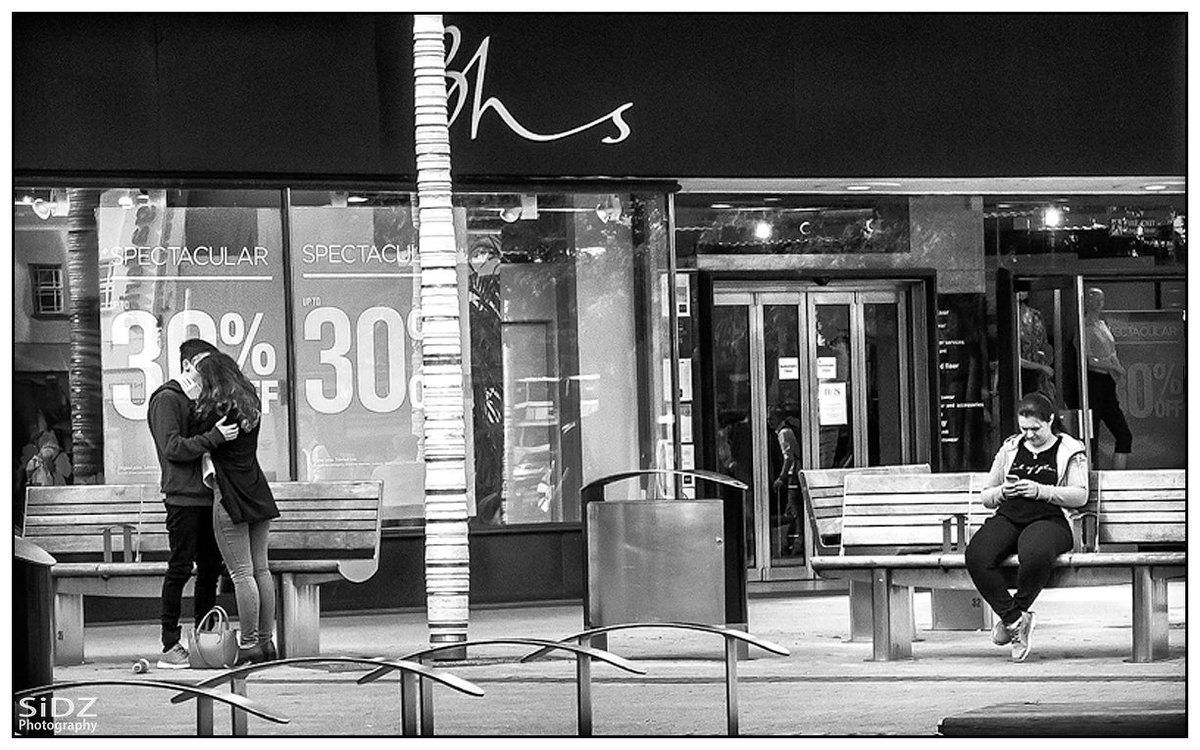 PhotographySidz's tweet photo. #BlackAndWhite #StreetPhotography in #Bristol 

#LeicaCamera #Leica #StokesCroft #BristolPhotographer https://t.co/41mFUd4oBf