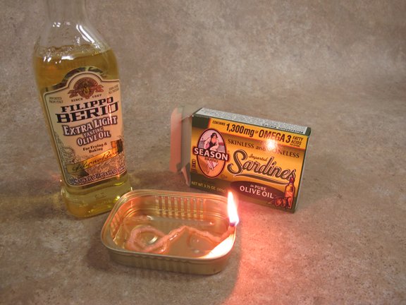 SurvApproach's tweet photo. Never run out of light in a survival situation. 
Find out how: https://t.co/DR08WPuc9V  #survival #prepping https://t.co/7YlJlmE1V8
