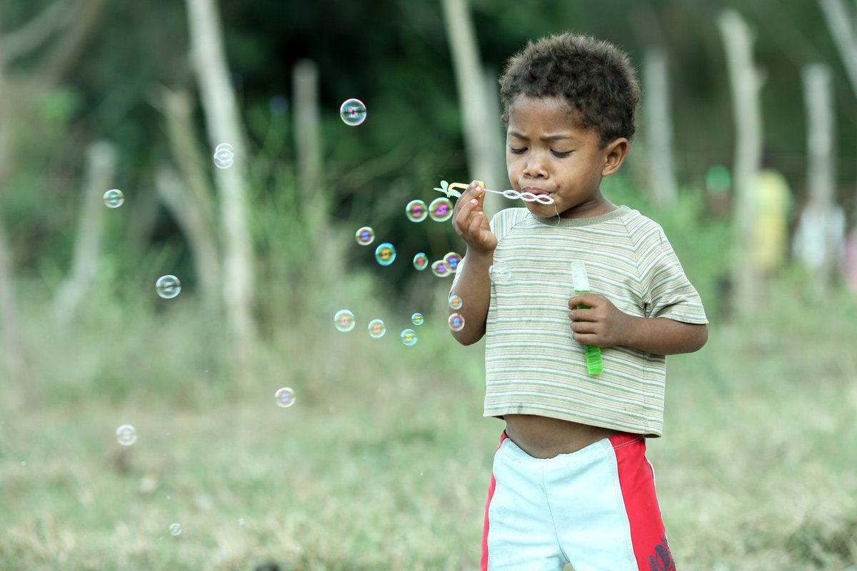 JCarlosCreate's tweet image. Don&apos;t just let anyone blow your happy bubble (= 

@sakololo2015 
#libraryproject #ALDUBxDTBYLandas