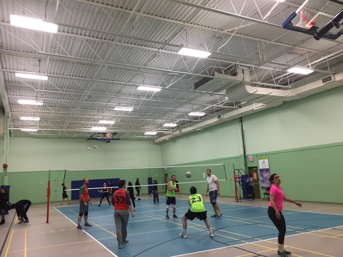 MBSLcommish's tweet photo. 4 teams left in our Division 2 playoffs! Acura vs. CAA
DatAceDoe vs. The Science Monkeys 
#Volleyball #AfterWork
#Playoffs #FinalFour https://t.co/BFMsMskkQ4