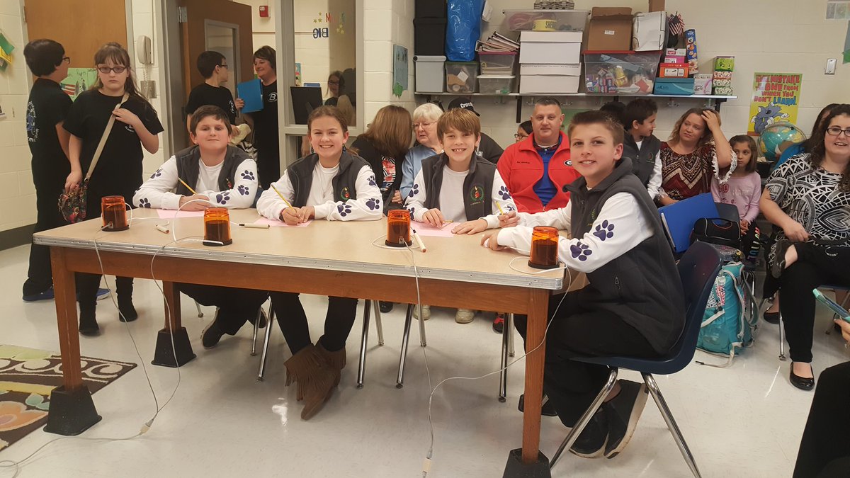 gheWildcats's tweet photo. District Finals underway! Good Luck to our Academic Team. #glantonstrong #24strong https://t.co/IeQMKbgwaP