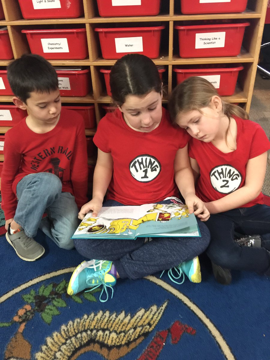 Ms_Schmidt33's tweet photo. We loved reading Dr. Seuss books with our 1/2 buddies! #ReadAcrossAmerica @MEWolves @Mr_Volkmann @SarahKeating14 https://t.co/LP1V9k72pd