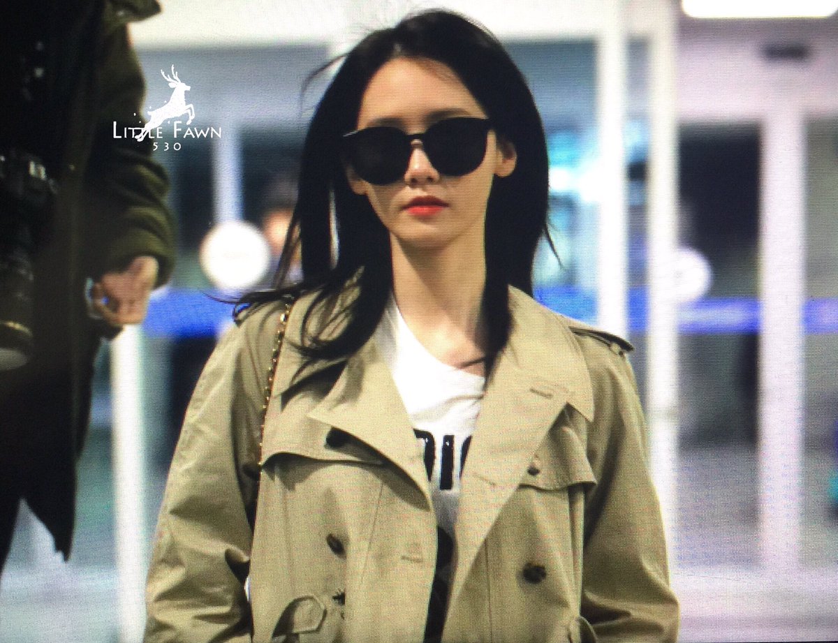 [PIC][01-03-2017]YoonA trở về Hàn Quốc vào sáng nay C5yBF1sXMAAeX_x