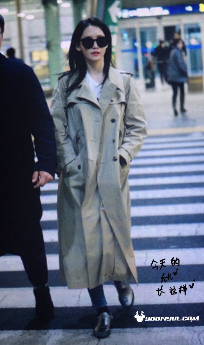 [PIC][01-03-2017]YoonA trở về Hàn Quốc vào sáng nay C5yCJRKUYAE49aO