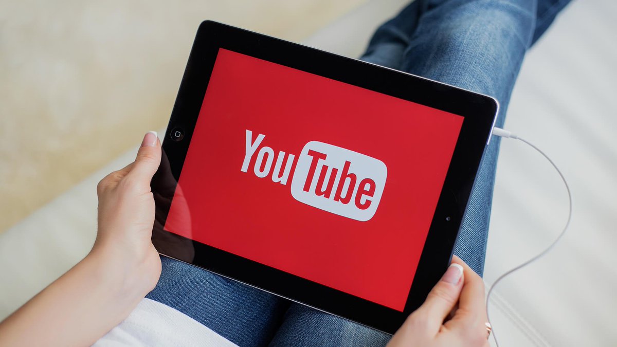 #YouTube viewers now consuming 1B hours of #videocontent a day >> goo.gl/YW2k1j