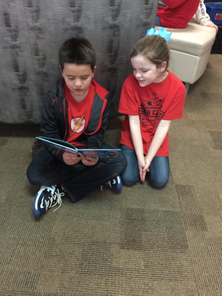Mr_Volkmann's tweet photo. Having a blast with our @SarahKeating14 and @TeachandRun14 Dr. Seuss buddies! #lorax #sneetches @Ms_Schmidt33 @MEWolves #DrSeuss https://t.co/pzdfGn66qy