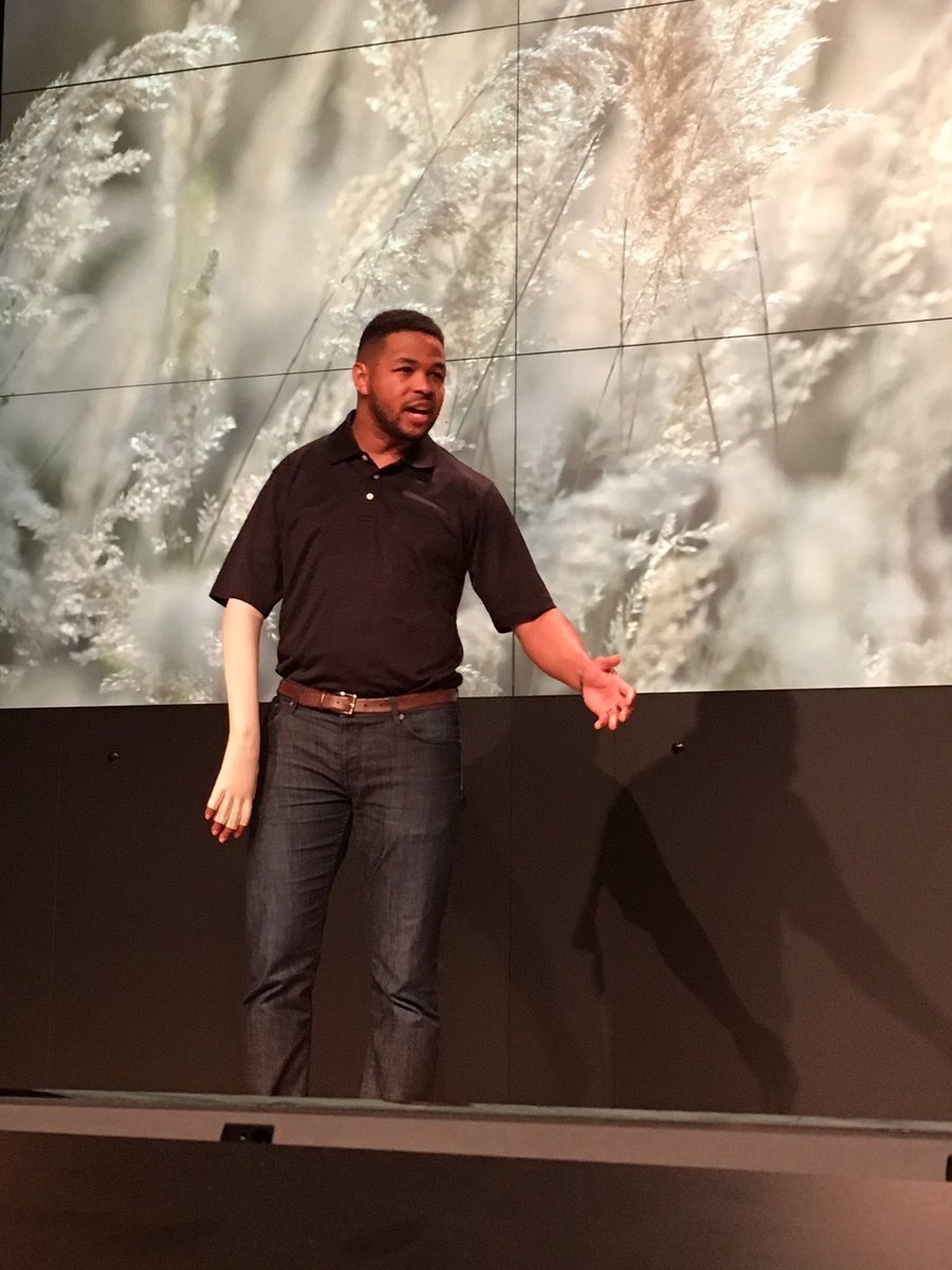 SuzanneVail's tweet photo. Perspective affects performance! @InkyJohnson #FDXGrow https://t.co/FP3rlOdLeO