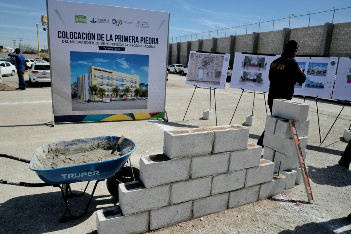 AispuroDurango's tweet photo. #ElMejorLugar lo hacemos con seguridad para todos, iniciamos la construcción de la Vicefiscalía Región Laguna, invertiremos 25 mdp. https://t.co/buvXXwp8fm
