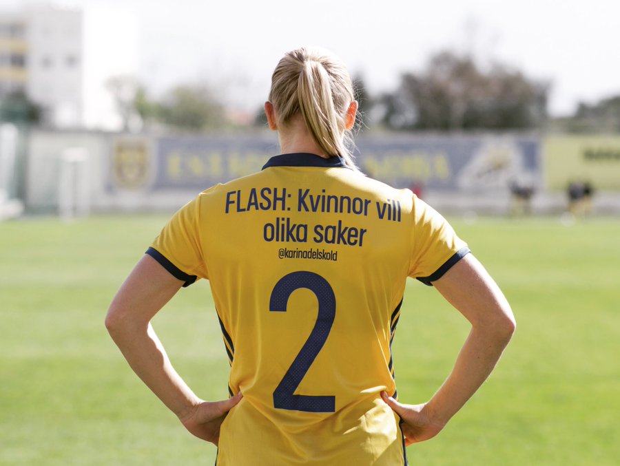 Elles Floquent Des Citations Engagees Sur Leur Maillot De Foot L Avenir