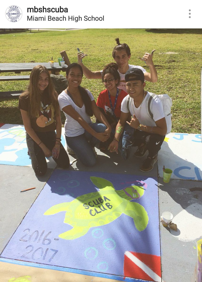 mbshSCUBA's tweet photo. #StudentsSupportingStudents @mbseniorhigh with @mbshSCUBA and PAN Club. #PanPaintDay @MDCPSNorth @MBSHPTSA @bccespedes @mbsh2017 https://t.co/YAhz3kHVXv
