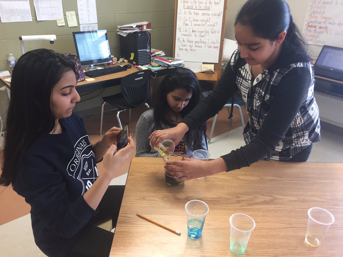 MrsBerry_Shaw's tweet photo. 8A Exploring the density of a variety of fluids and determining how it affects the behaviour of fluids. https://t.co/0DBW4vNCss