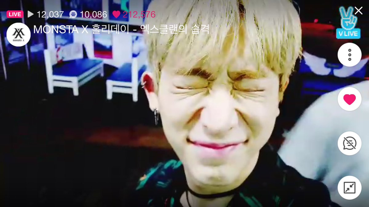 R____nnnnn's tweet photo. #WONRABBITDAY 
#0301원호데이 

お誕生日おめでとう🎉🎂🎁🐰
@OfficialMonstaX https://t.co/UgjrlULOnx