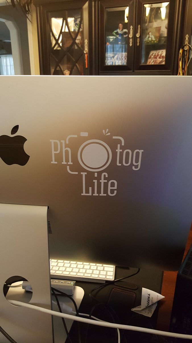 macpi_atl's tweet photo. Most people bring back souvenirs for their kids...I bring souvenirs for my computer 😂 #syncrocks #sync2017 #photoglife https://t.co/l0PhzZuPDU