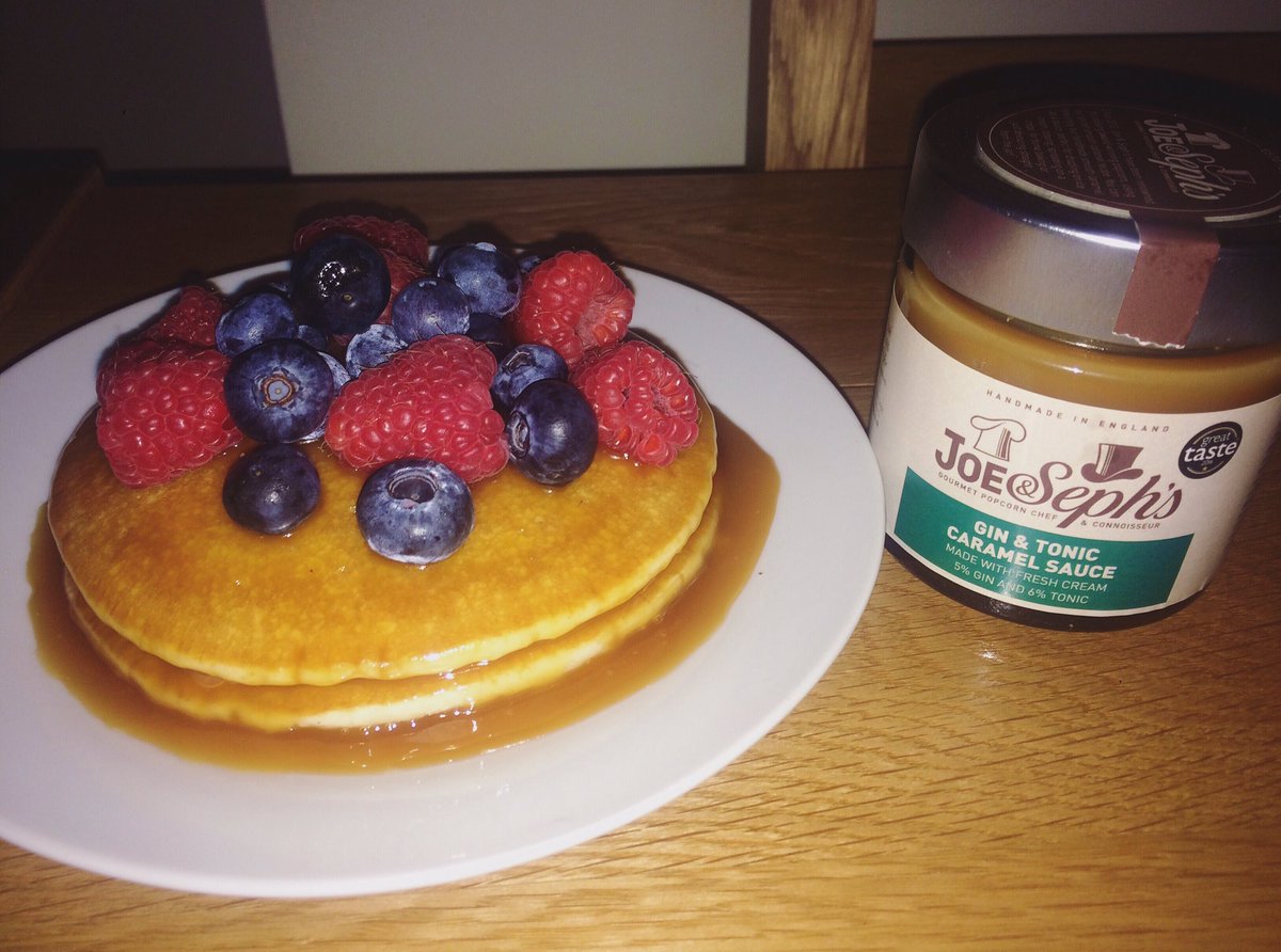 Perfect pancakes courtesy of my new obsession <a href="/joeandseph/">Joe & Seph's</a> g&amp;t caramel sauce