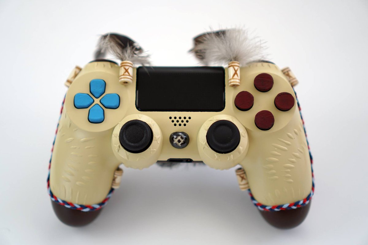 MeriStation's tweet image. Así es el peculiar DualShock 4 inspirado en Horizon: Zero Dawn

meristation.com/noticias/asi-e…