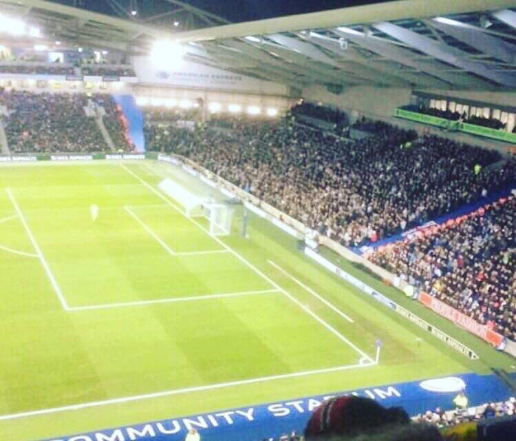 FootyAwayDays_'s tweet photo. Over 2000 Newcastle fans made the 700 mile journey down to Brighton. They won't get back till 7am! 👏🏼 #NUFC #FootyAwayDays https://t.co/M4Tovwu1MG