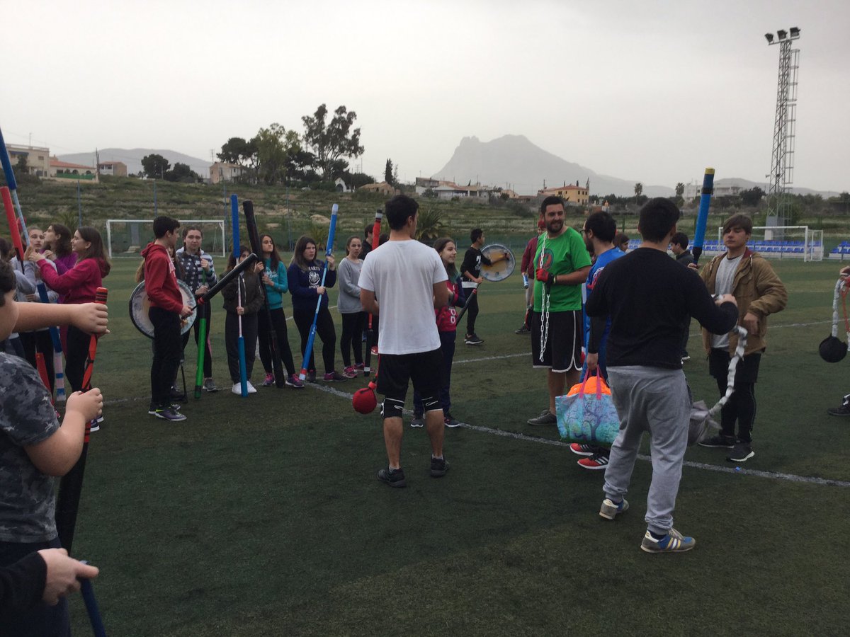 #gamification <a href="/TitanesJugger/">Titanes Jugger Club</a> #clashroyale jocs cooperatius <a href="/breakleague/">Mario Jiménez Abia</a> <a href="/jpalomaresbar/">Jorge Plmrs</a> <a href="/llalmirall/">Luis Almirall</a> <a href="/AlonsoLledo/">Lledó Mallol Alonso</a> <a href="/mis30diarios/">Kike Gómez</a> <a href="/xals66/">Carles González Arévalo</a>