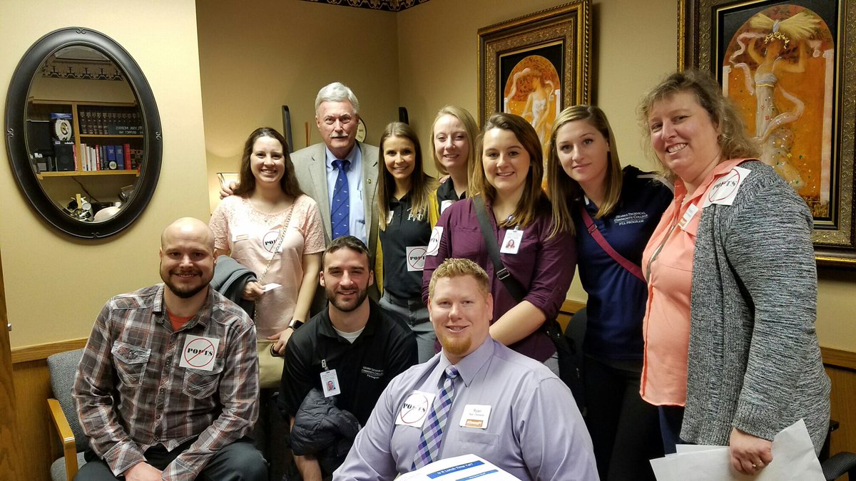 MSUDPT's tweet image. 1st years had the opportunity to attend Missouri Lobby Day. What a great experience! #choosePT #MPTA