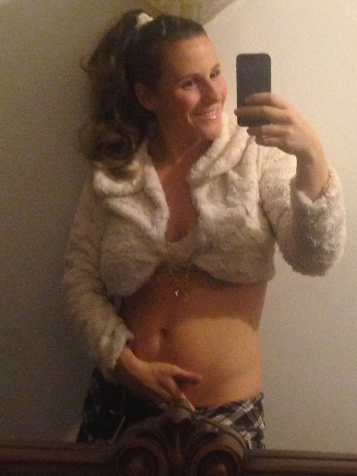 Se guardate la mia mano capirete che manca poi all'inizio della diretta....vi aspetto ore 24 https://t